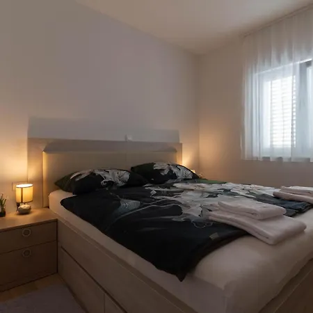 Petrus Apartment Petrcane