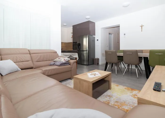 Apartment Petrus Petrcane